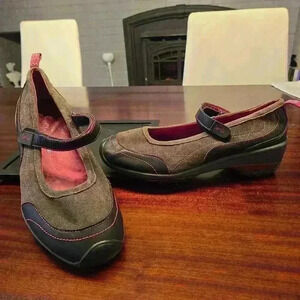 Jambu Formosa Mary Jane Suede Leather Adjustable Strap Gray Womens Size 9